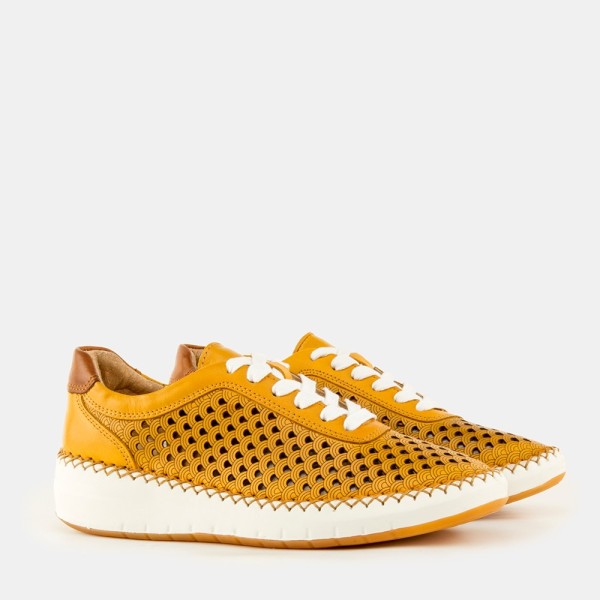 Travel-001 | Sneaker de piel con planta cosida a mano y Memory Gel
