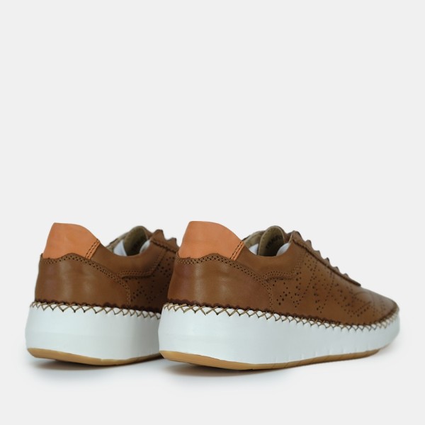 Travel-001 | Sneaker de piel con planta cosida a mano y Memory Gel